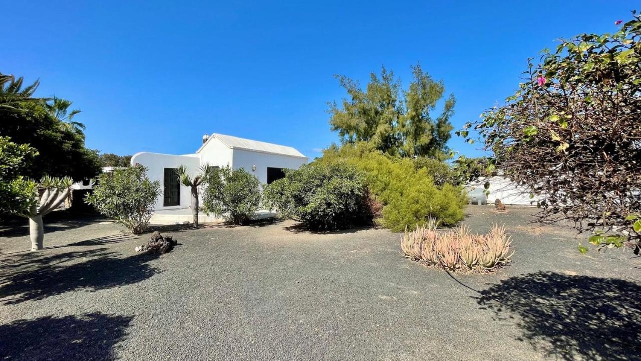 Villa Estefania Playa Blanca  Exterior photo
