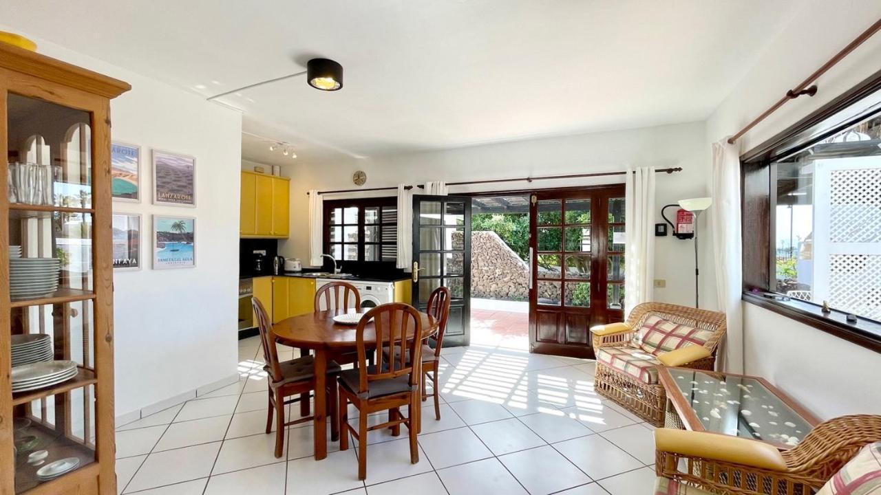 Villa Estefania Playa Blanca  Exterior photo